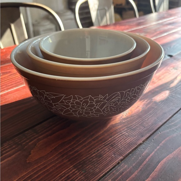 Pyrex Woodland Brown Mixing Bowls
